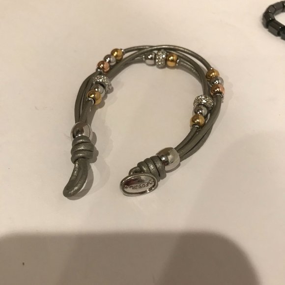 Fossil Bracelets Bundle 3 Tin Container - Picture 4 of 6